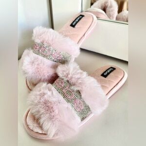 bebe Pink Faux Fur Rhinestone Slides NWT Y2K Size 8